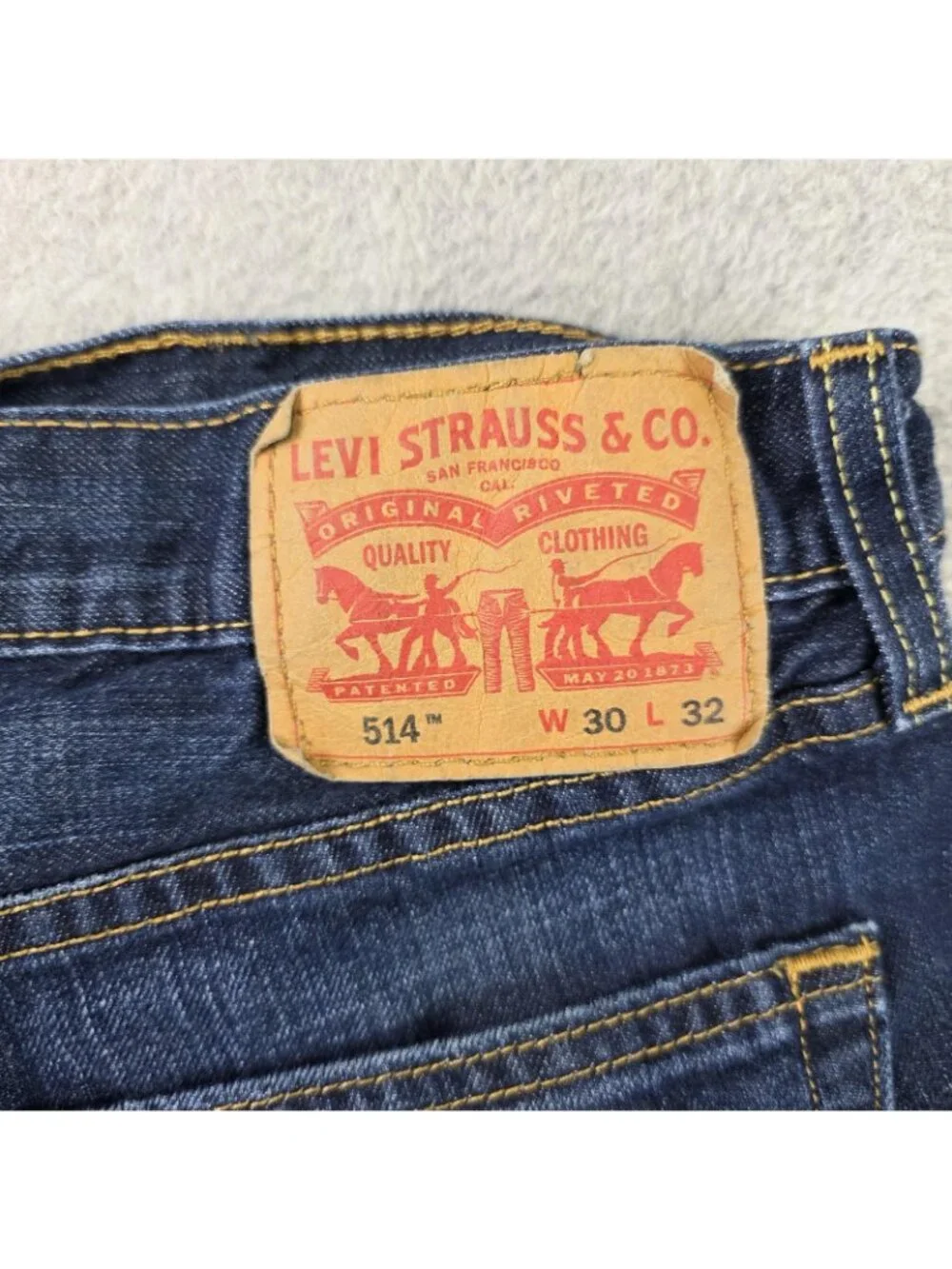 Levi's 514 Jeans Mens 30x32 Straight Blue Medium Wash Denim Regular Fit